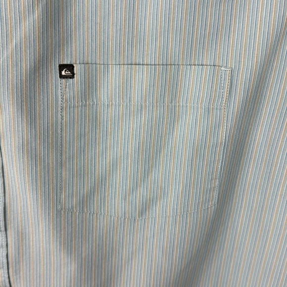 Quiksilver Button Front Short Sleeve Camp Shirt Men's L Blue Striped Outdoors - Picture 5 of 13